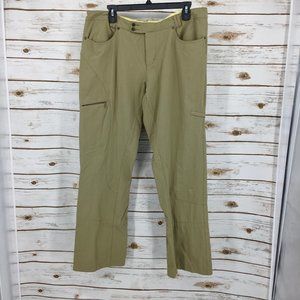 Mountain HardWear khaki hiking pants utility 14